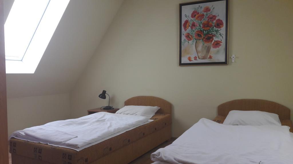 Apartamenty Goscinne Med-Palace Niemodlin Extérieur photo